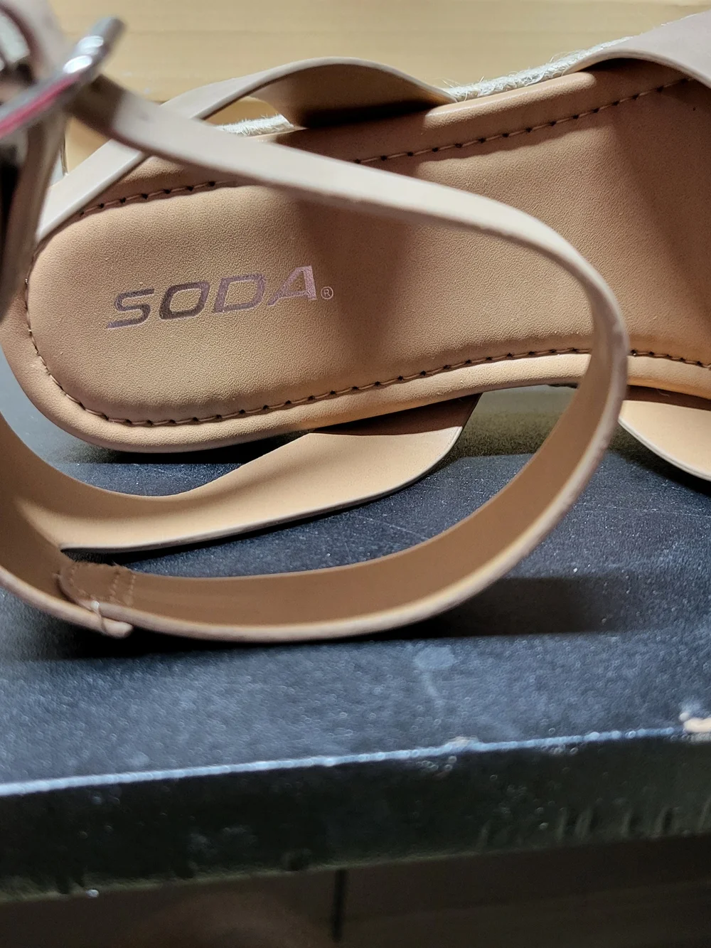 NEW Soda Womens Beige Espadrille Wedge Sandals Open Toe Ankle Strap Buckle Sz 9